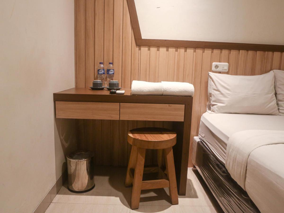 Hotel Pantes Kota Lama Semarang Exterior foto