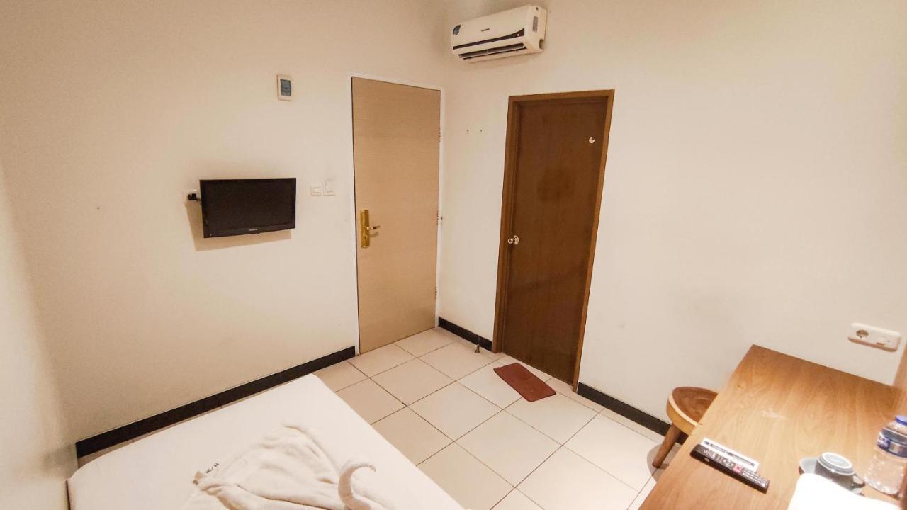 Hotel Pantes Kota Lama Semarang Exterior foto